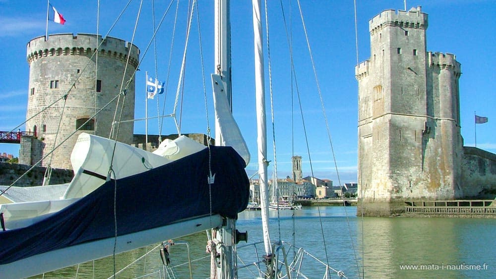 FIDJI arrive à La Rochelle