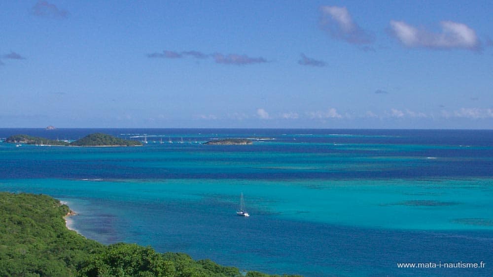 Vue des Tobago Cays depuis Mayreau